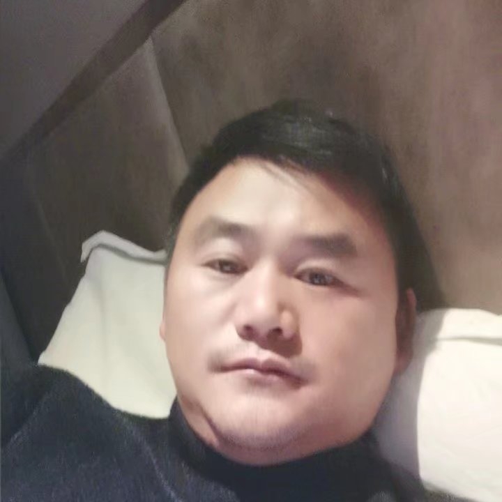 奔跑的第四张照片--凉山交友中心